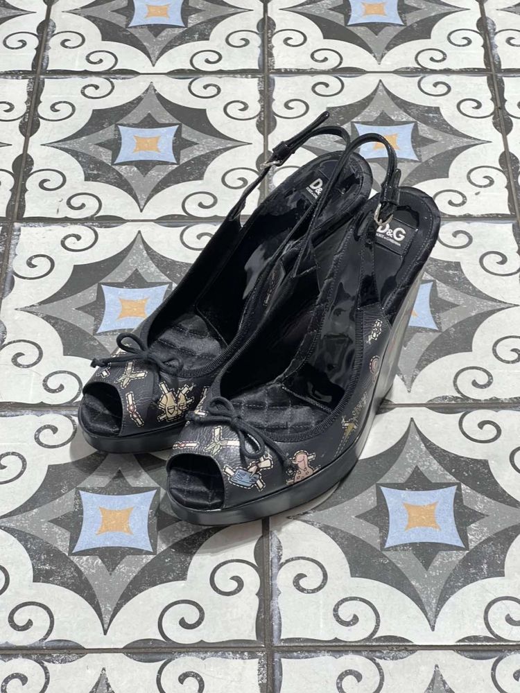 Босоніжки Dolce&Gabbana, нові.