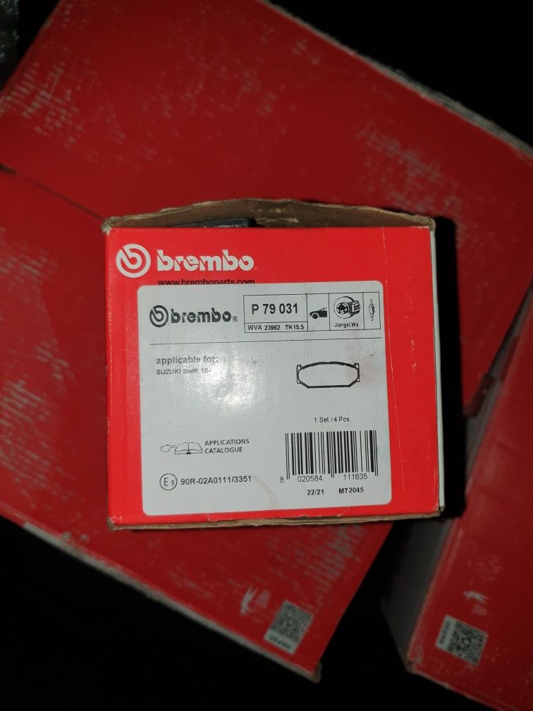 Suzuki swift V (mk7) komplet tarcz, klocki hamulcowe BREMBO