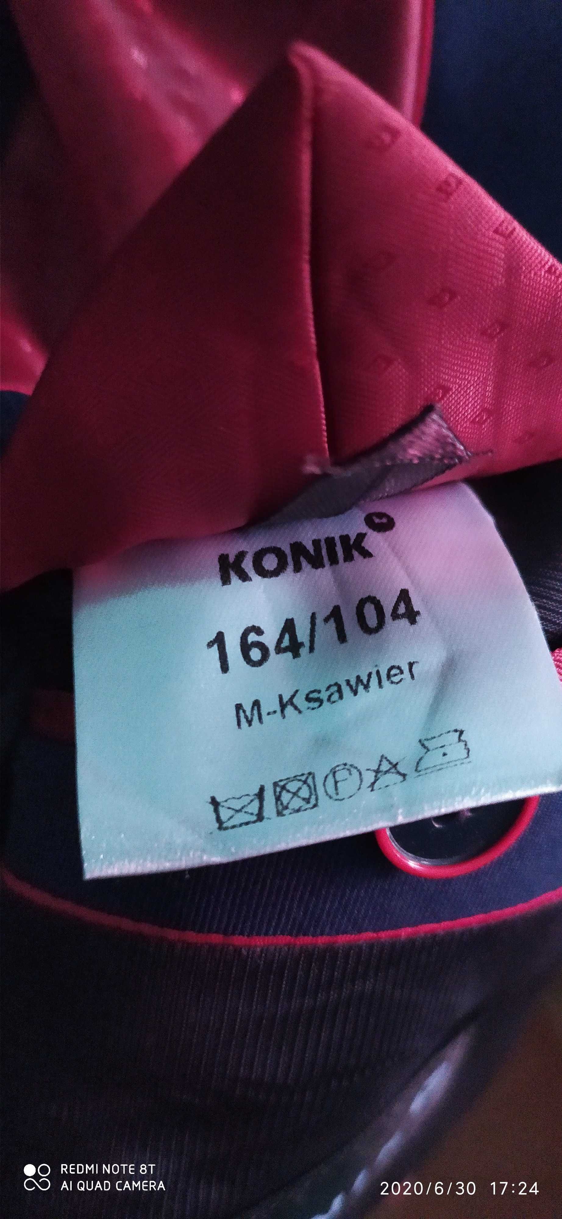 garnitur męski ze spodniami