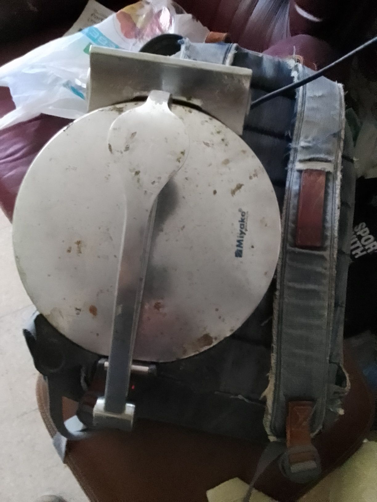 Tostadeira/Aquecedor de Sandes Profissional
