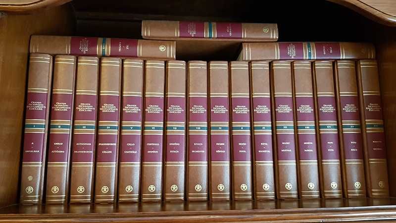 Grande Dicionário Enciclopédico Ediclube