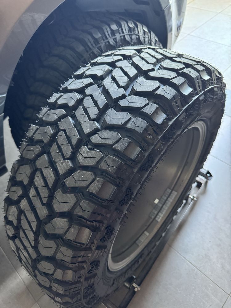 Pneus Novos 275/60 r20