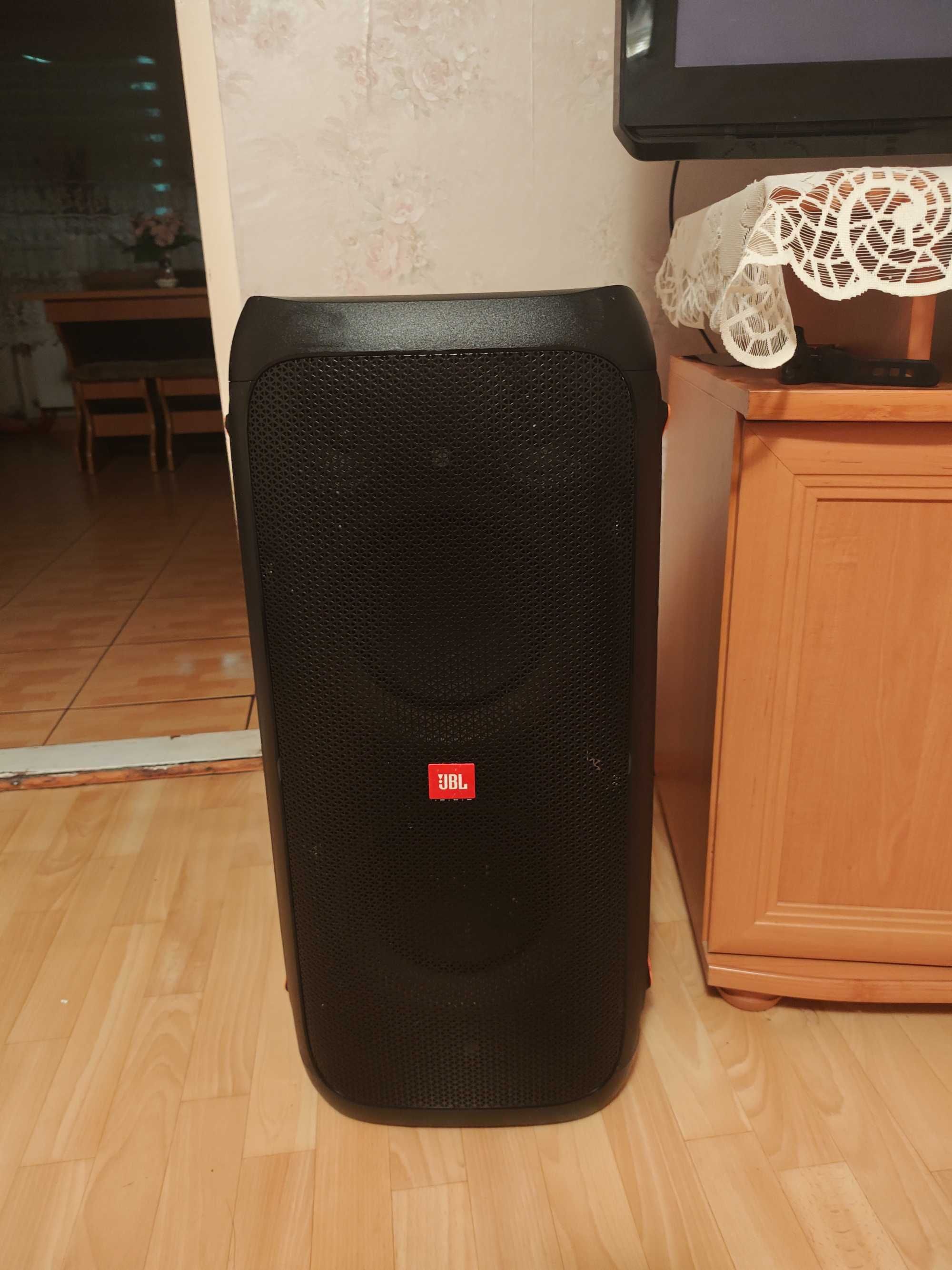 JBL PARTYBOX 310 głośnik bluetooth z akumulatorem.