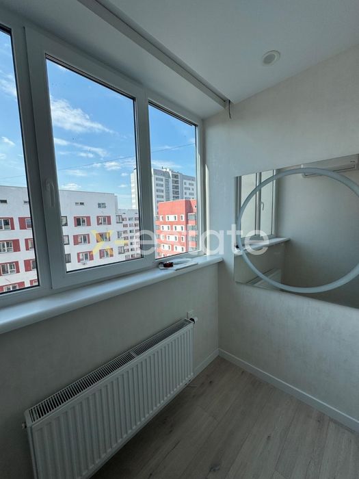 Продаж 1кімнатної ЖК Гідропарк Новобудова з ремонтом