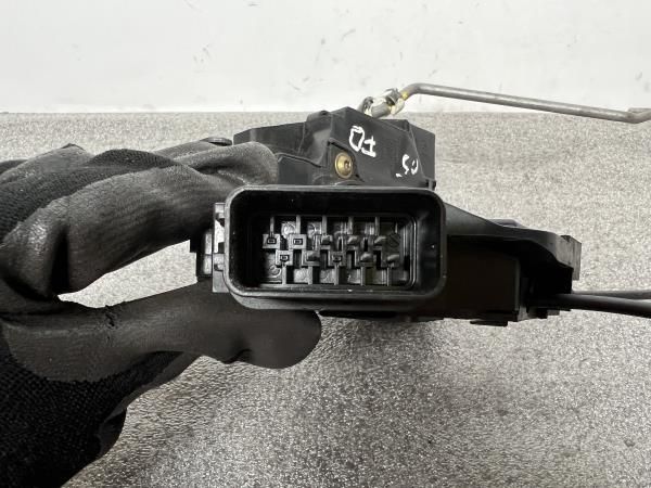 Fechadura / fecho porta frente direito MAZDA 2 (DY)