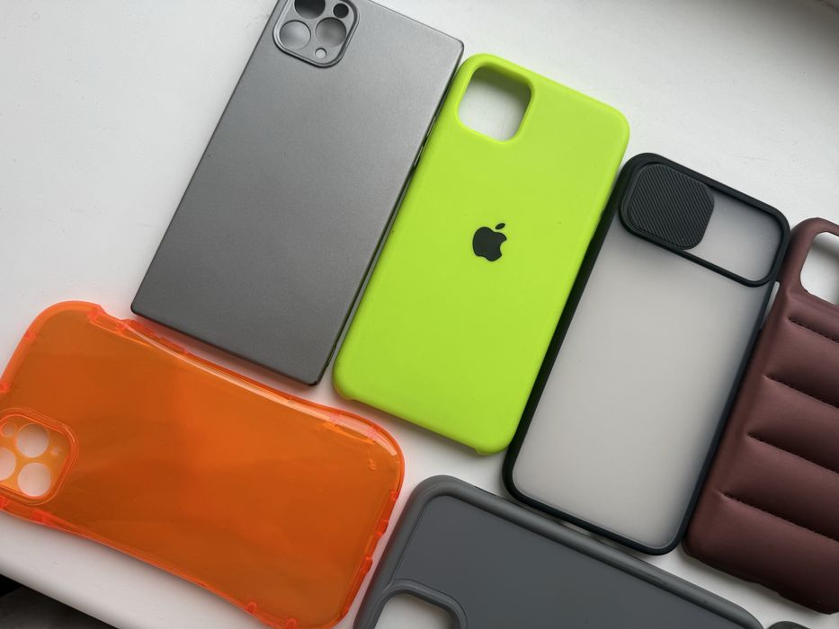 Набір чохлів б/у Iphone 11 pro max