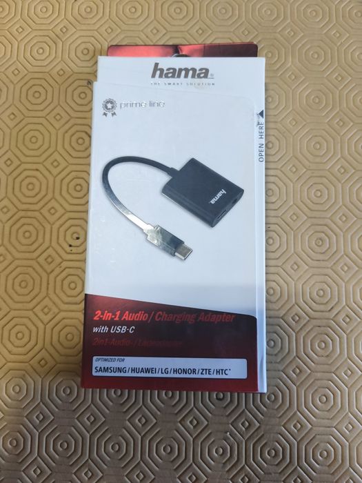 Adaptador de áudio/carregamento USB-C 2 em 1 da Hama