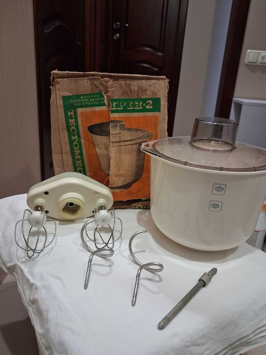 Тістомісилка до кухонного комбайна