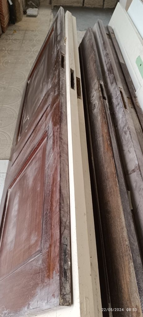 Conjunto de 5 portas antigas