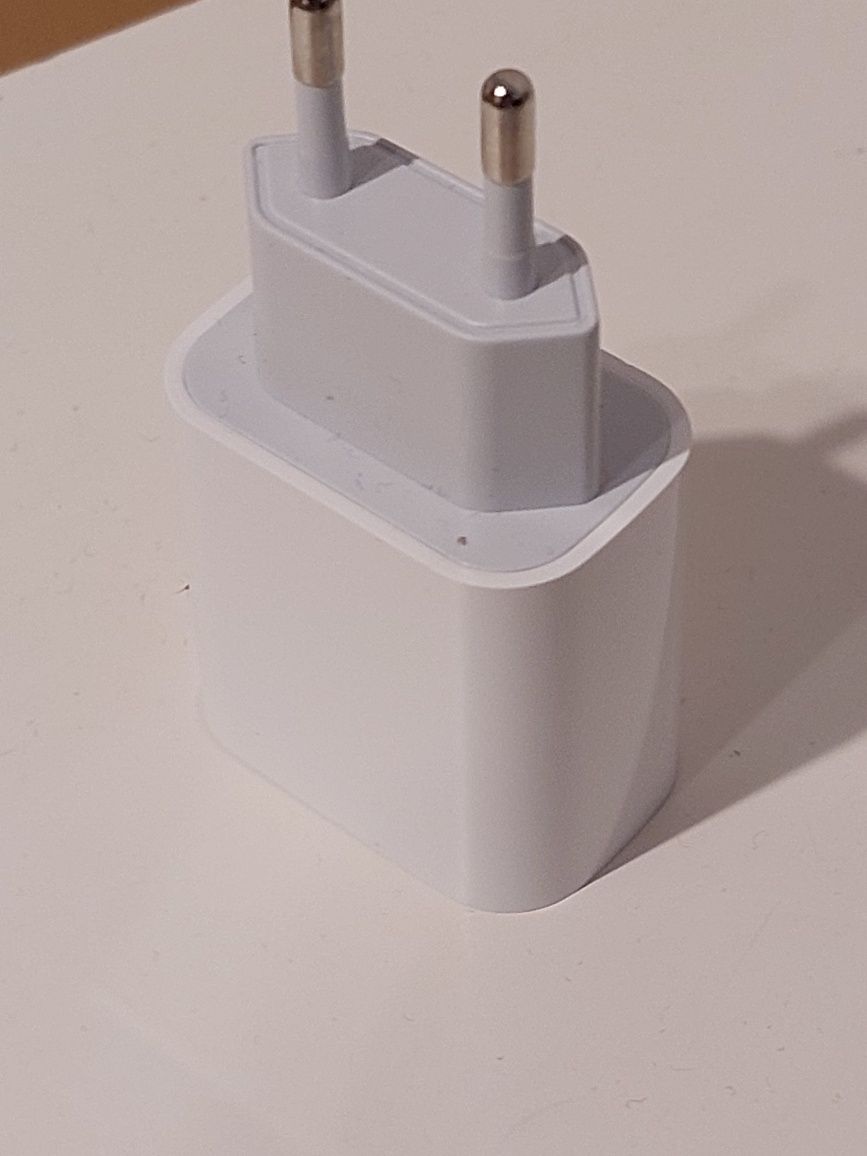 Ładowarka z kablem do iPhone 20W