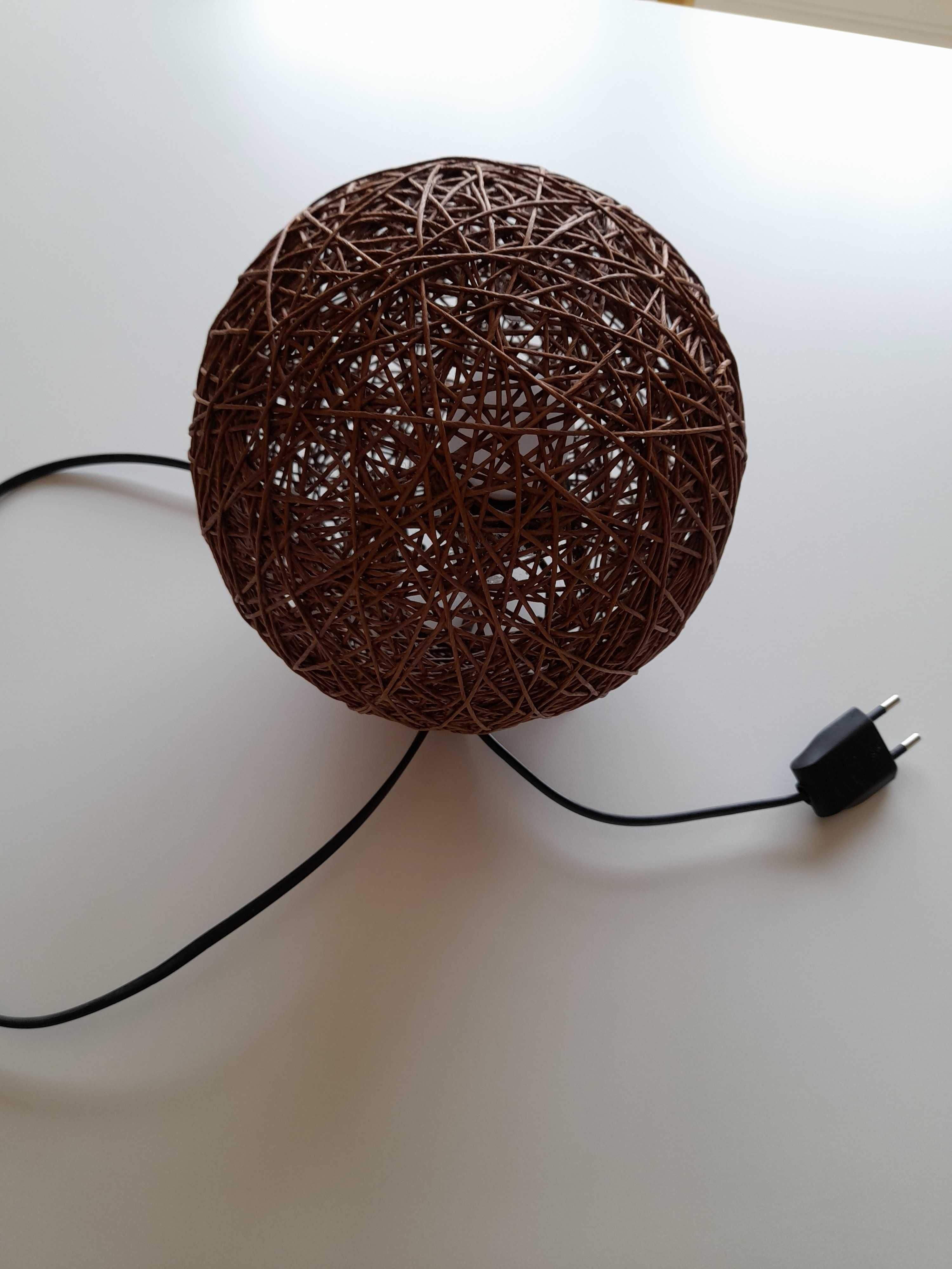 Candeeiro de mesa