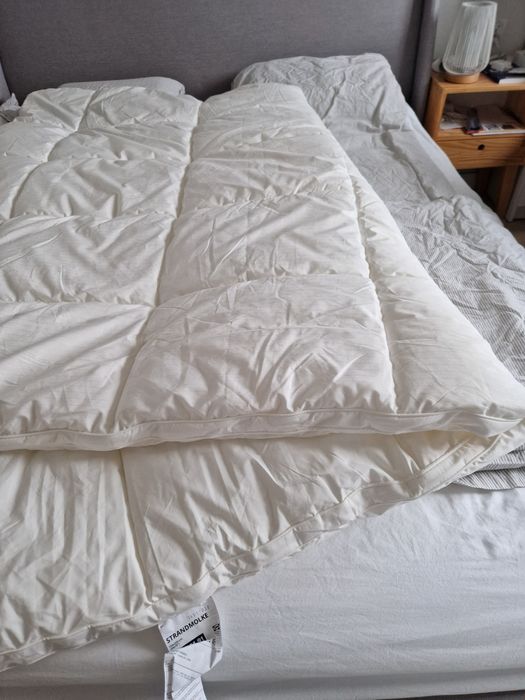 Ikea STRANDMOLKE kołdra ciepła 150x200