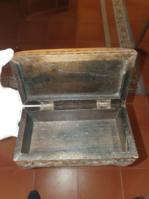 Guarda Jóias em Madeira