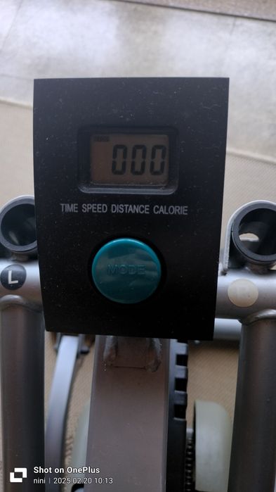 Bicicleta elíptica + mesa de abdominais