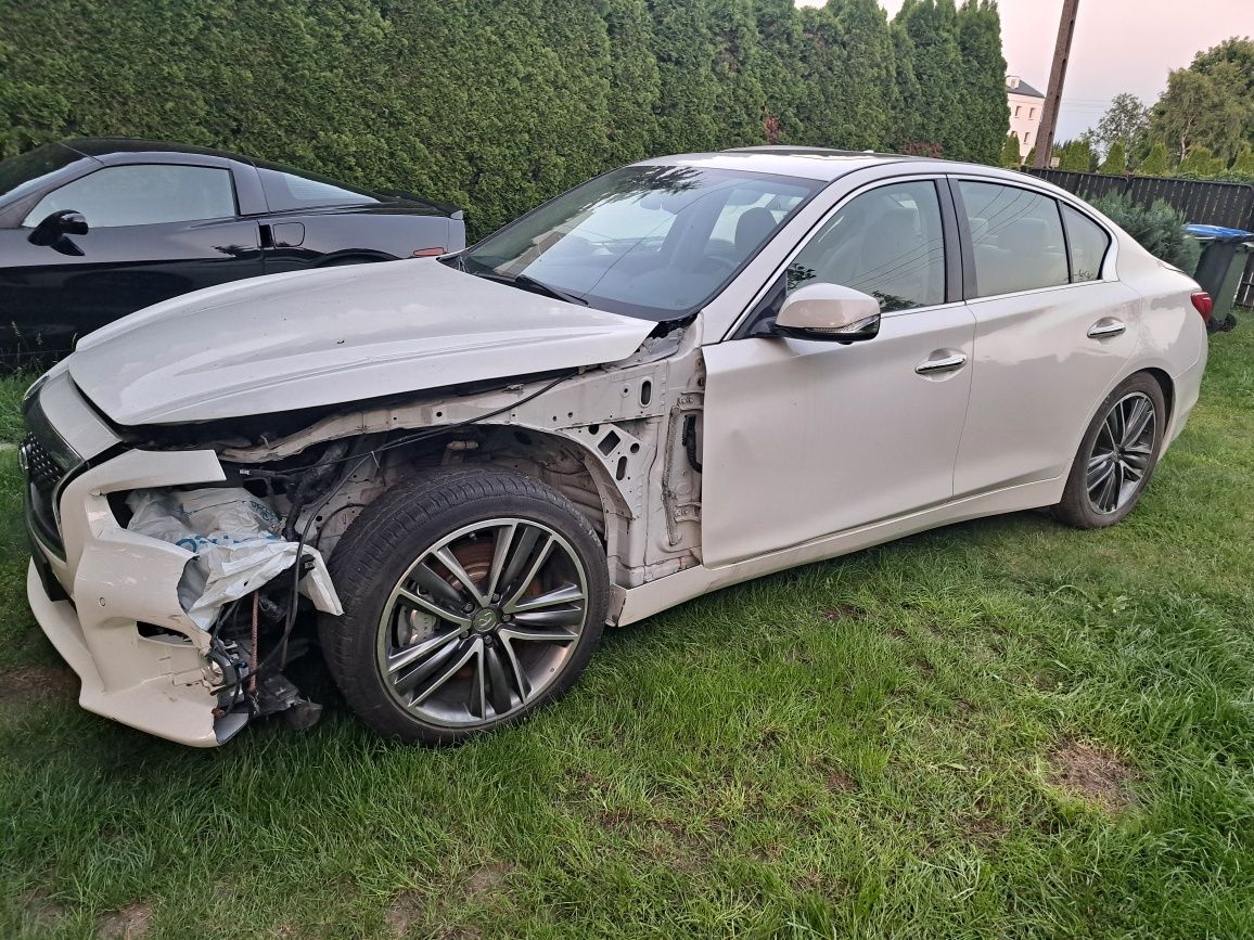 Infiniti q50s hybrid salon pl