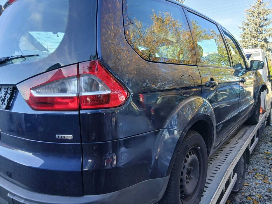 Ford Galaxy 2.0 TdCI Automat czesci uszkodzony. Klapa komplet a