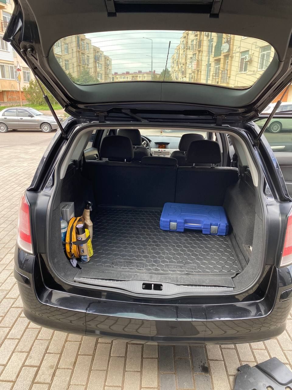 Продам Opel astra H