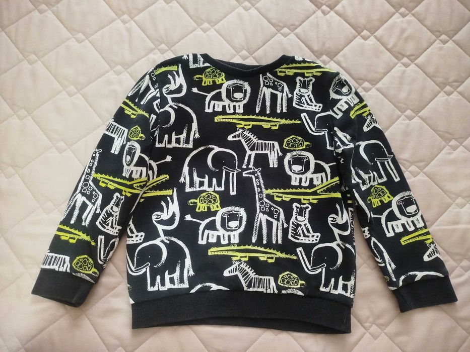 Спортивна кофта. Кофта на замку. Светр. Пакет дитячого одягу.