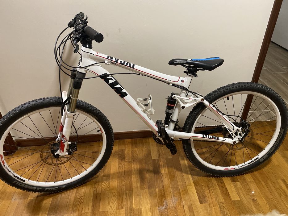 Mountainbike bicicleta double suspension KTM