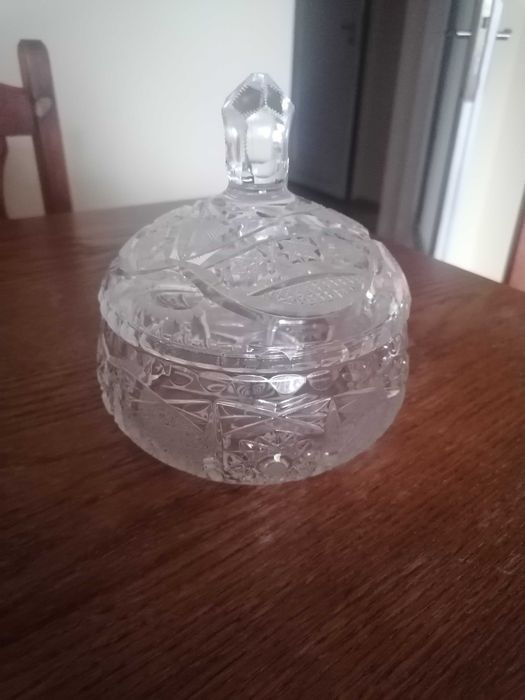 Cukiernica duża  kryształowa z przykrywką kryształ