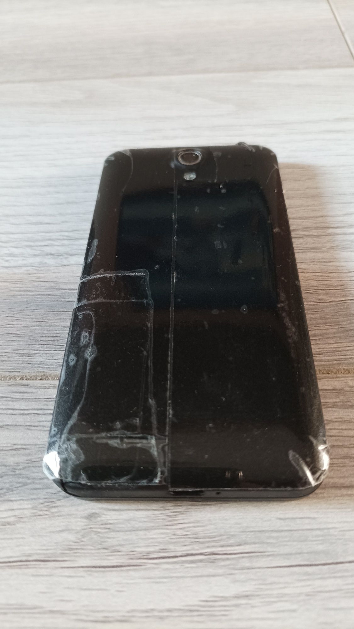 Мобильный телефон   jiayu g2.  JY-G2F