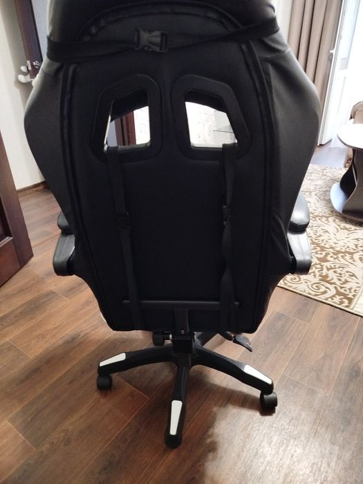 Продам кресло игровое