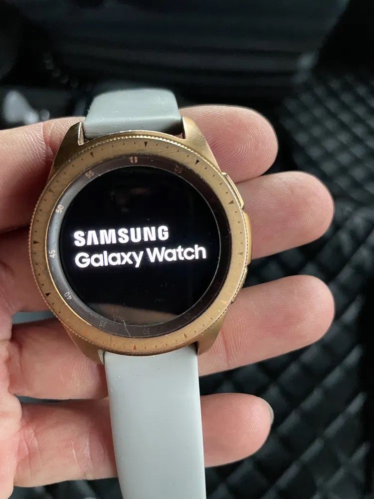 Смарт годиннки Samsung Galaxy Watch