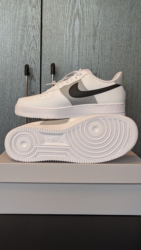 Nike Air Force 1 07 (44)  —  [Original, new]