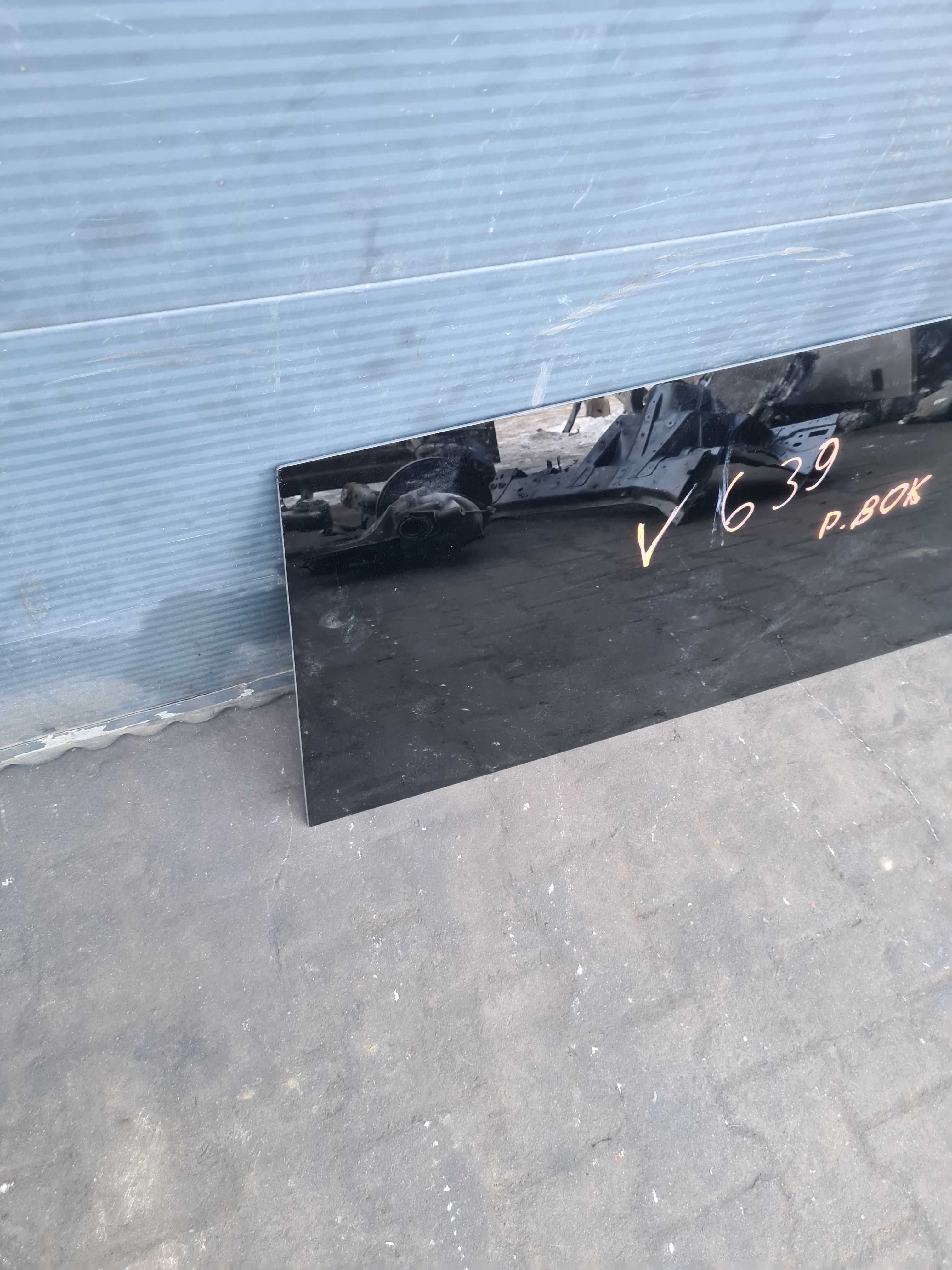 Mercedes Vito 639 szyba boczna drzwi przesuwnych prawa 08r