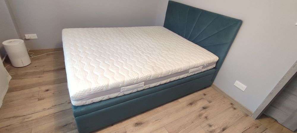 Łóżko z materacem Hilding 160x200