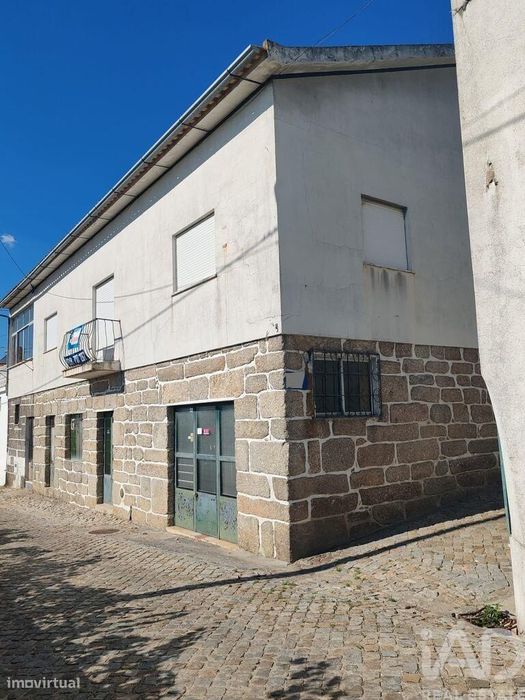 Casa / Villa T4 em Covas e Vila Nova de Oliveirinha de 150,00 m2