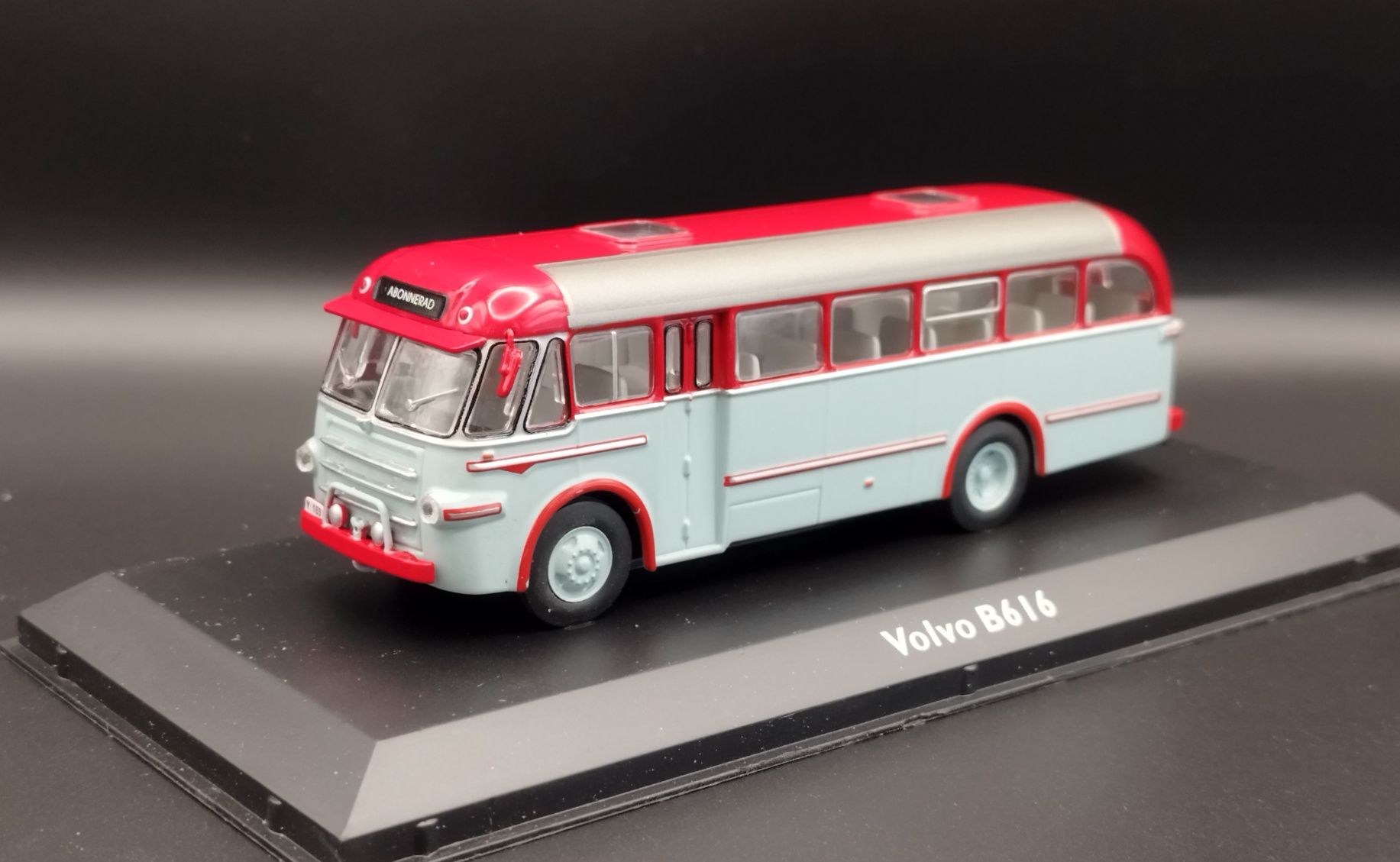 1:72 Atlas BUS  Volvo B616  model nowy