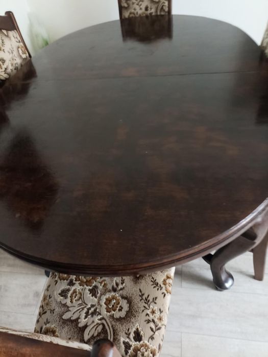 Meble dębowe pięknie zdobione