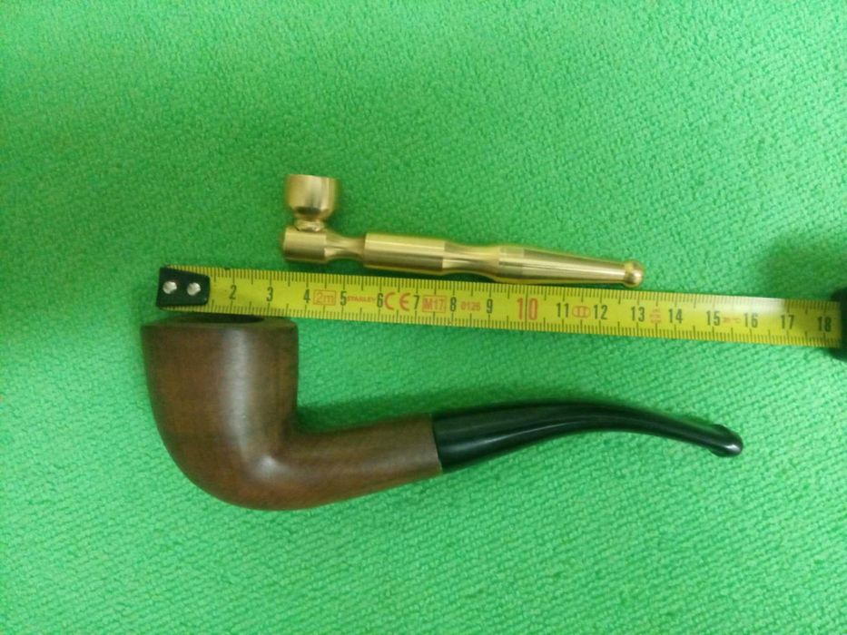 Cachimbos antigos (de madeira e latão)