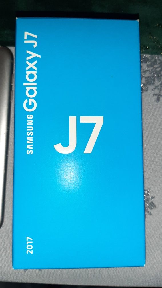 Samsung Galaxy J7