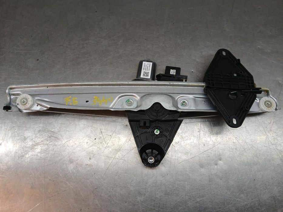 Elevador vidros frente esquerdo DACIA Sandero III