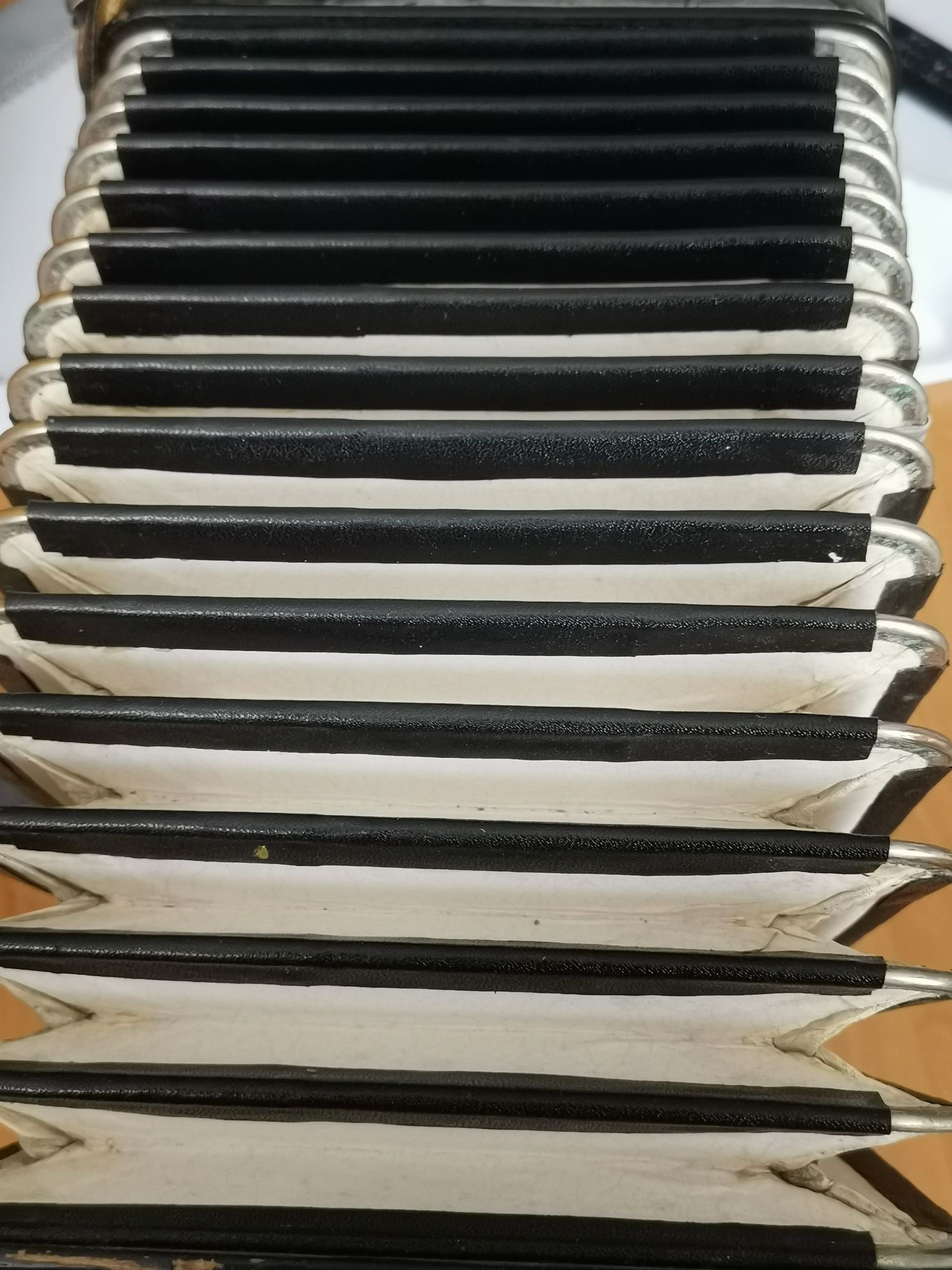 Akordeon Hohner 72 basowy