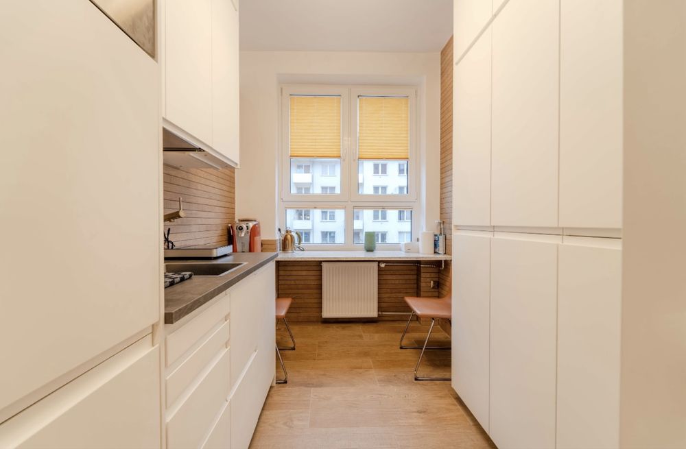 Apartament na Rynku –110m2- 4 pokoje, 6 łóżek, 2 balkony – max 12 osób