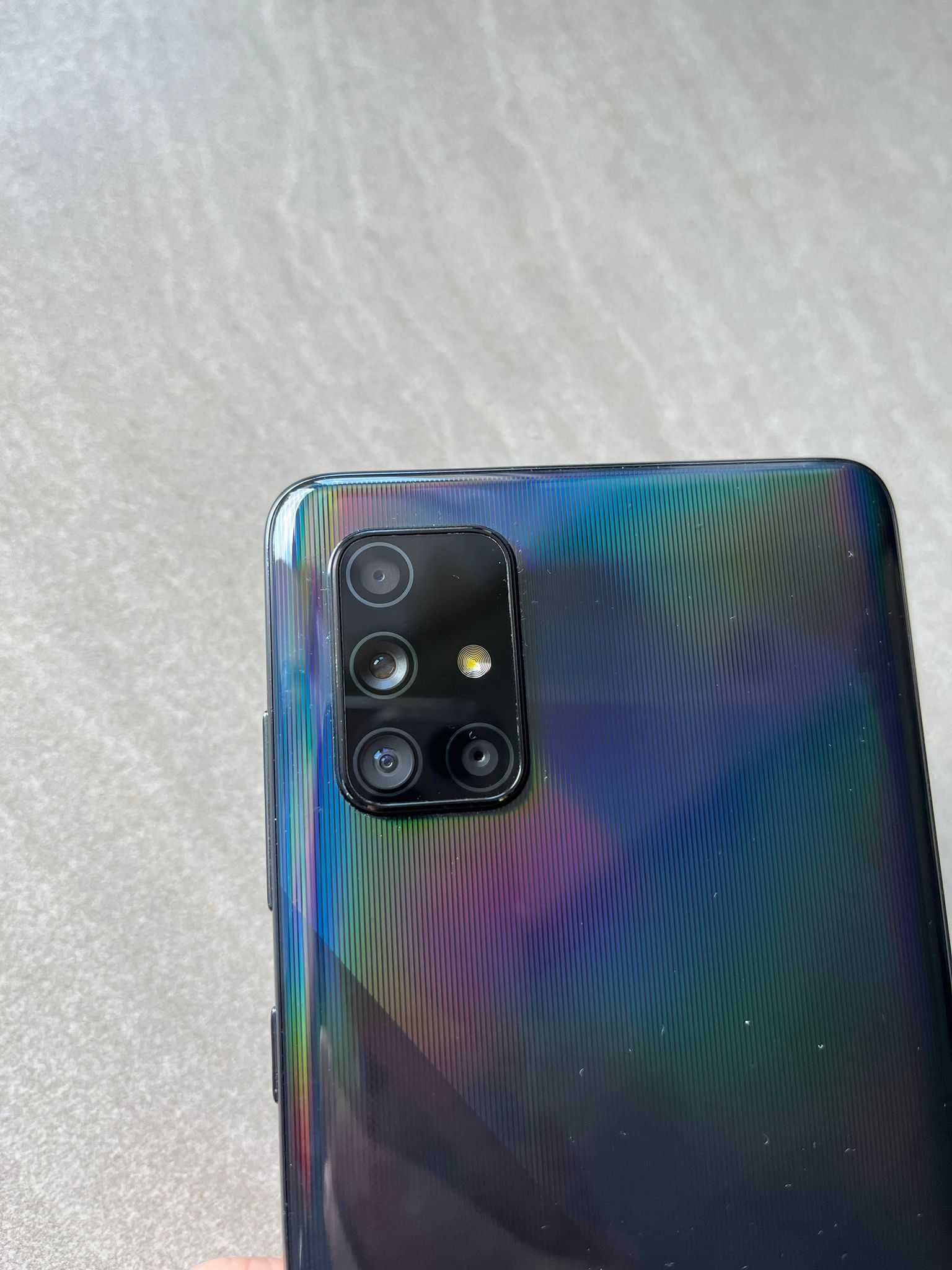 SAMSUNG Galaxy A71