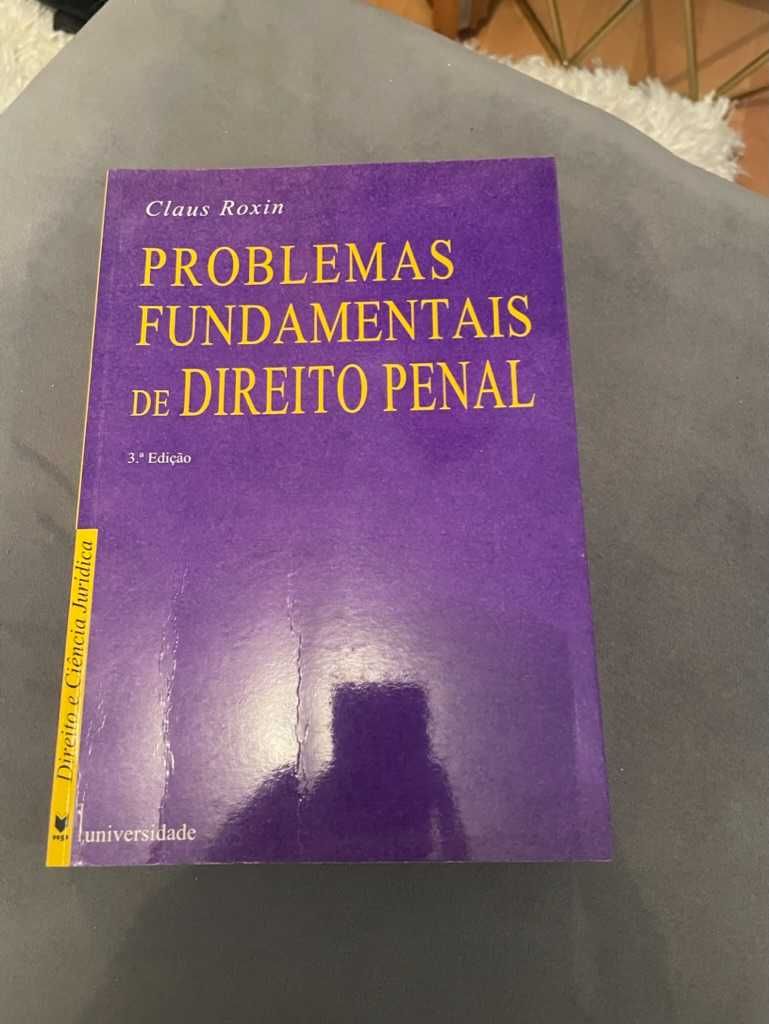 livro problemas fundamentais de direito penal- claus roxin