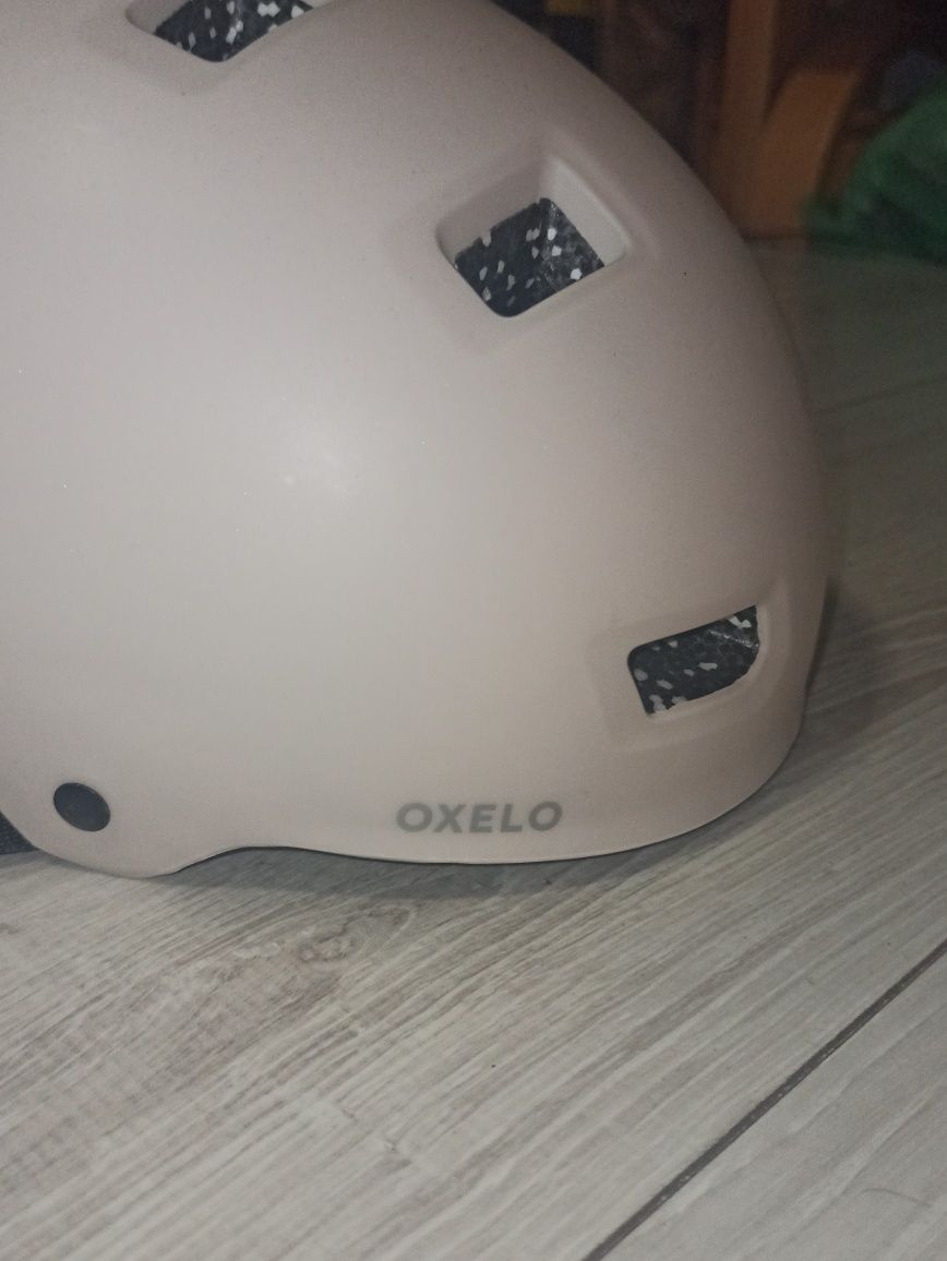 Kask na głowę biały