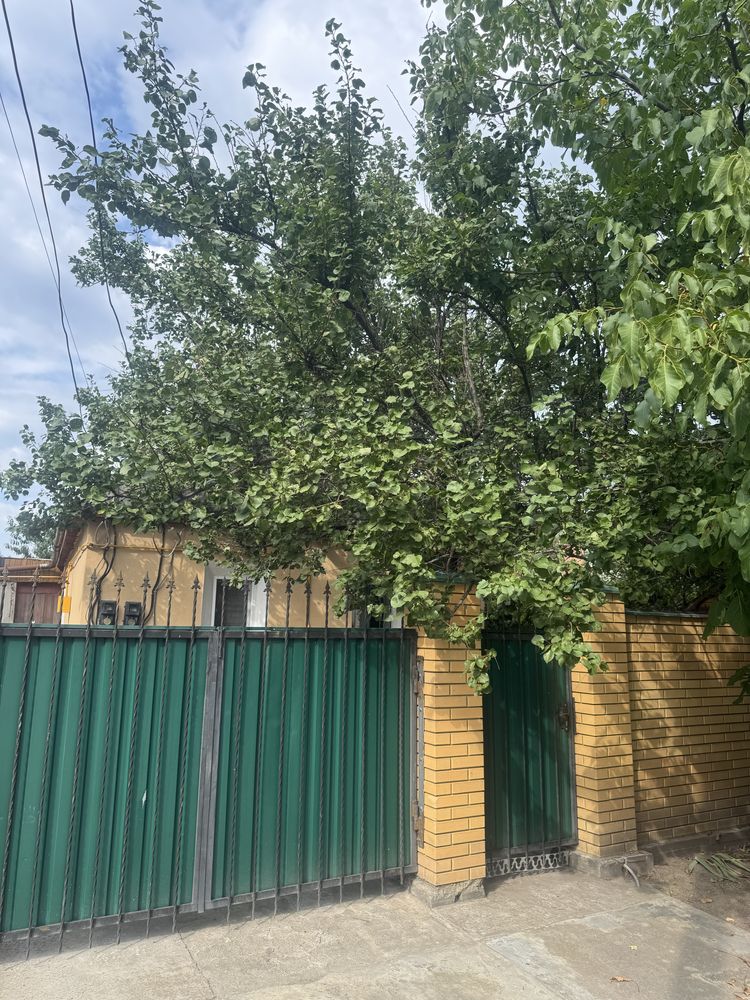 Продаж будинку вул. 26 червня
