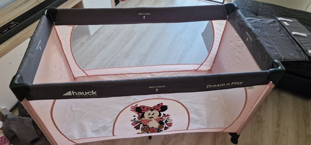 Cama viagem bebé negociável ( baixa preço)