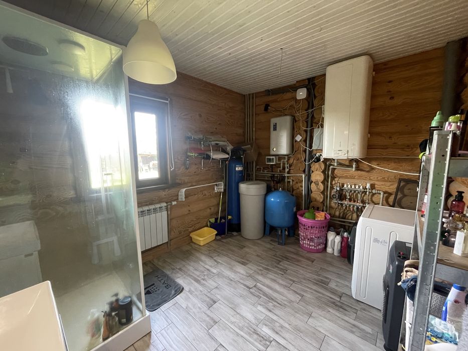Продаж будинок зі зрубу в с.Білогородка,Київська область