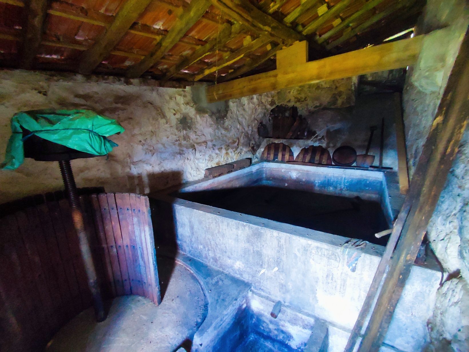 Quinta com terreno em Resende -  Rio Douro