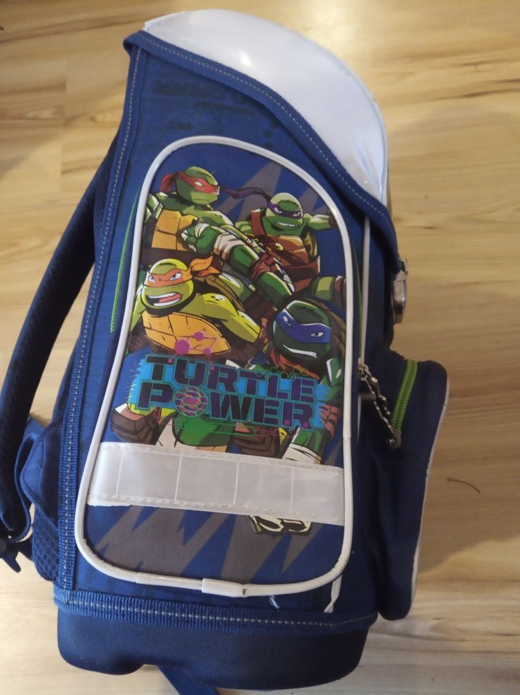 Портфель шкільний рюкзак 1 - 4 клас