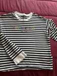 Camisola levis tamanho xs usada uma vez