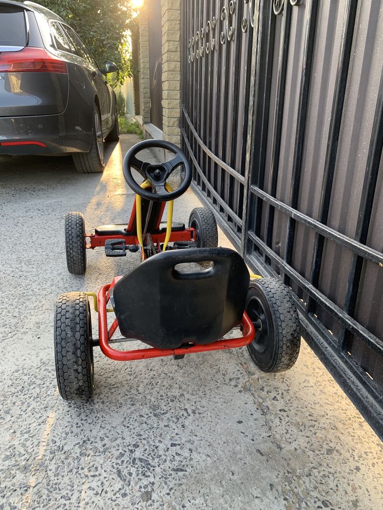 Немецкая детская машинка на педалях