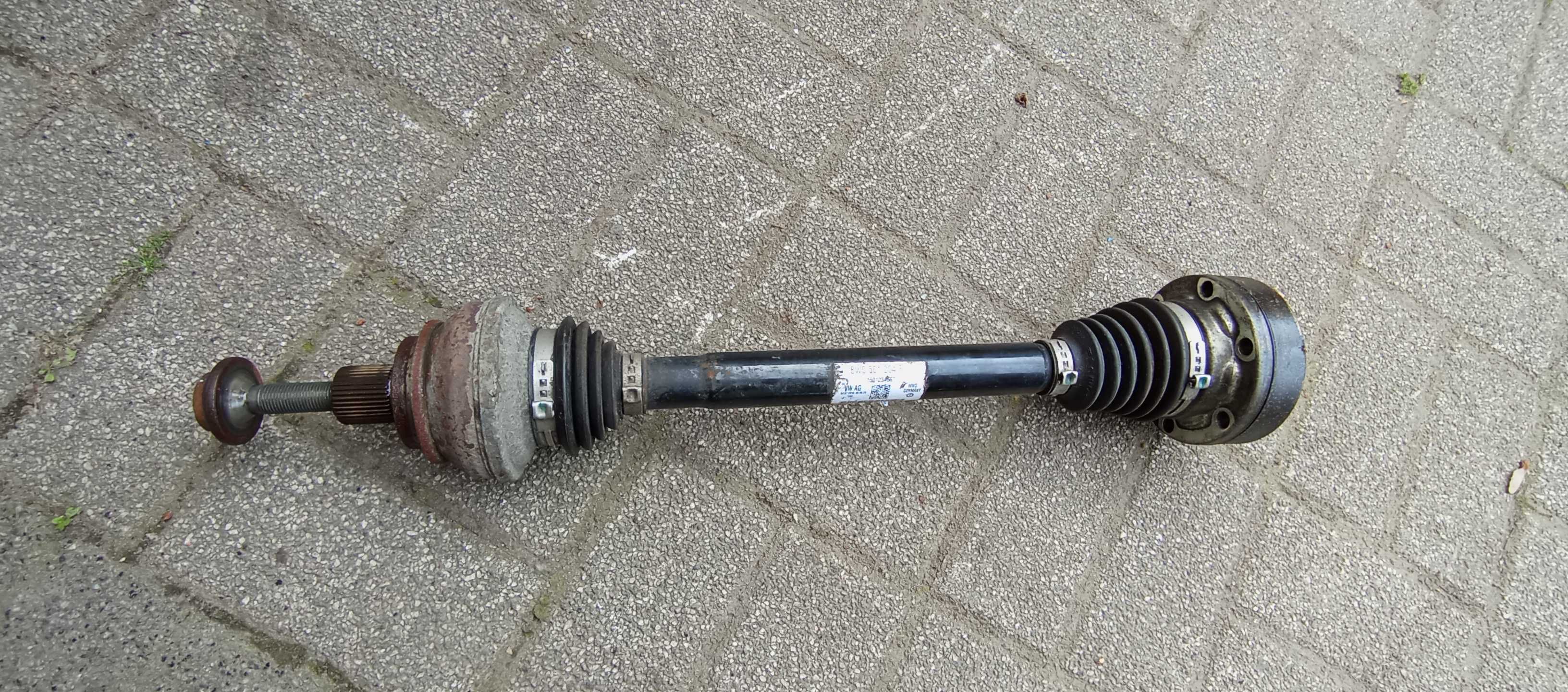 półoś prawy tył do audi a4 s4 rs4 a5 8w0