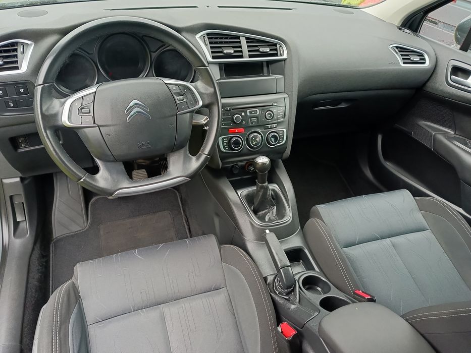 Citroen C4_2011r_130tys przebiegu_1.4 benzyna_KLIMATRONIK_alufelgi